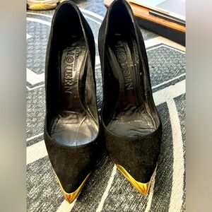Alexander McQueen Black & Gold Heels - size 5